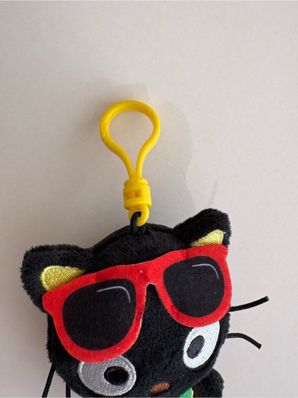 Hawaii Exclusive Plush Sanrio Choco Cat Pineapple Keychain Bag Charm - Picture 6 of 9
